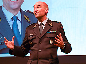 Thomas Suessli